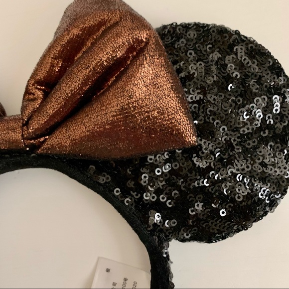 Disney Belle of the Bronze Minnie Ears - Picture 6 of 6